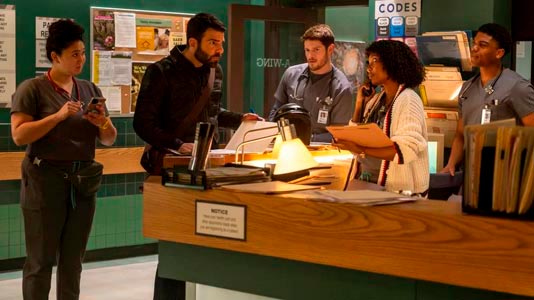 Сериал Блестящие умы - Интересная работа медиков